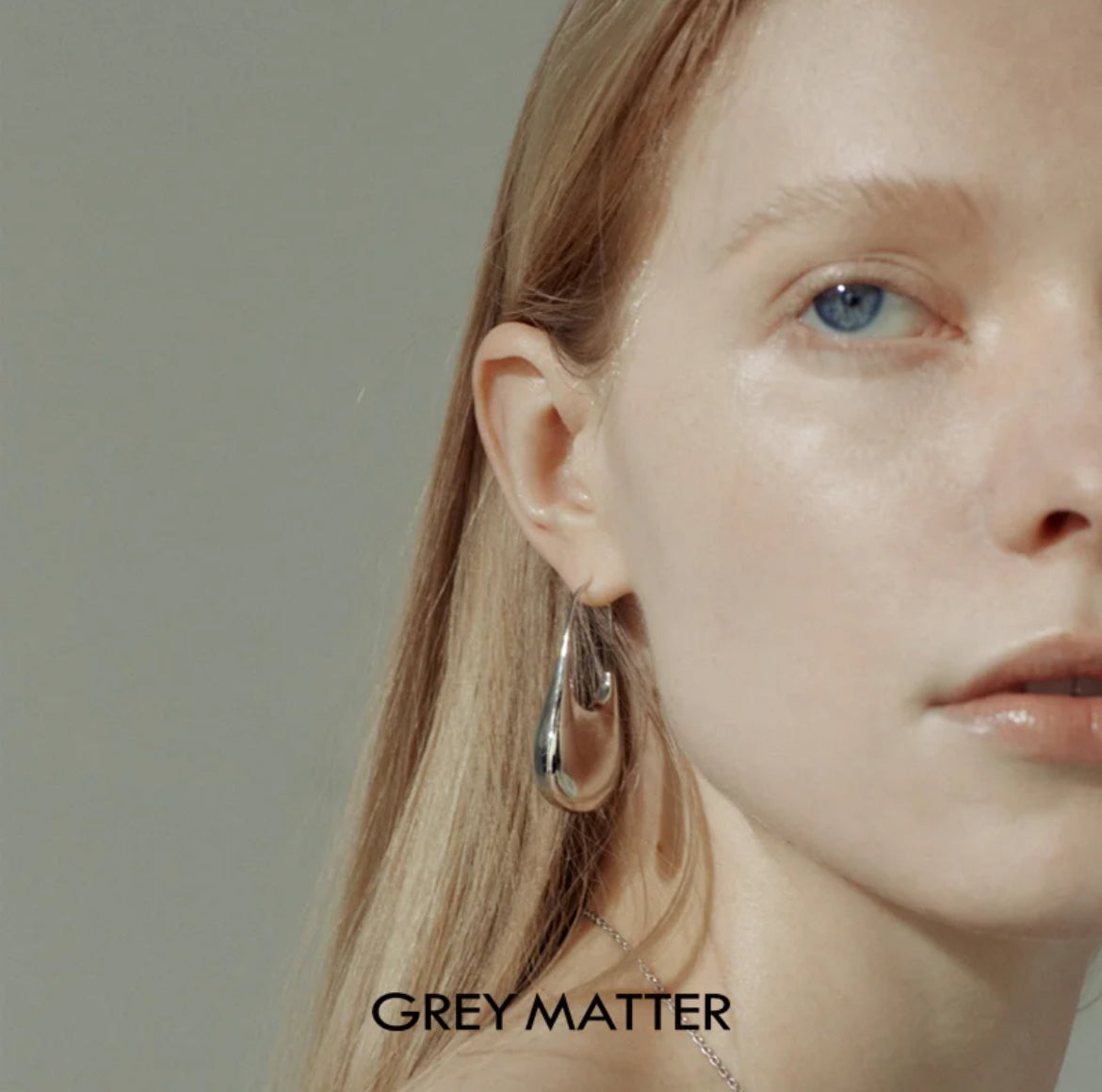 Curved lock earrings