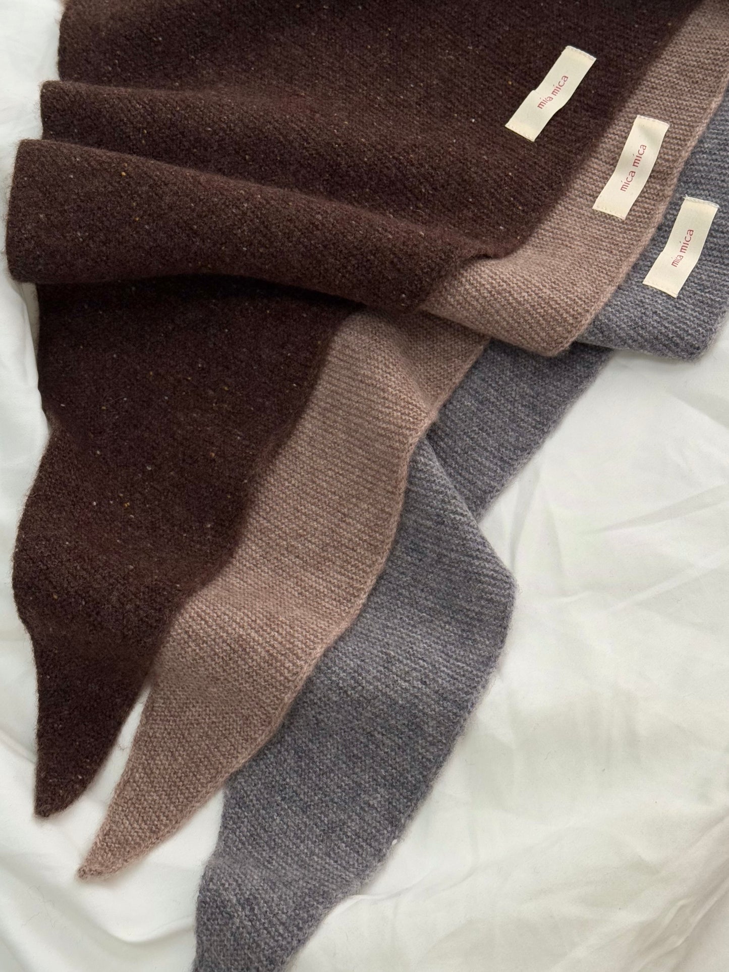 100%wool small triangle scarf