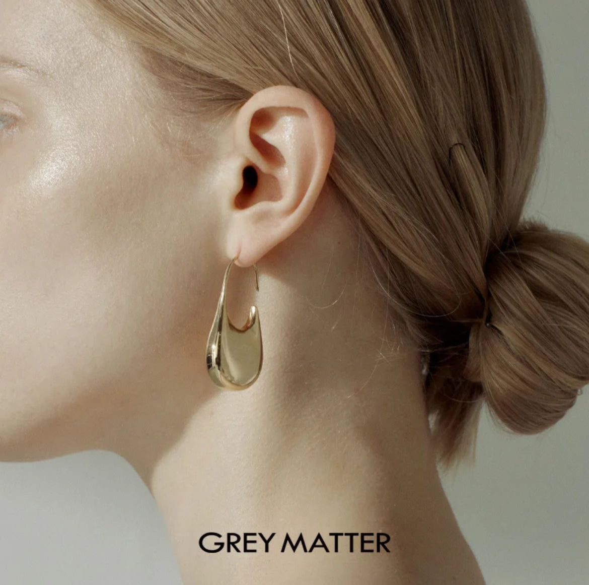 Curved lock earrings