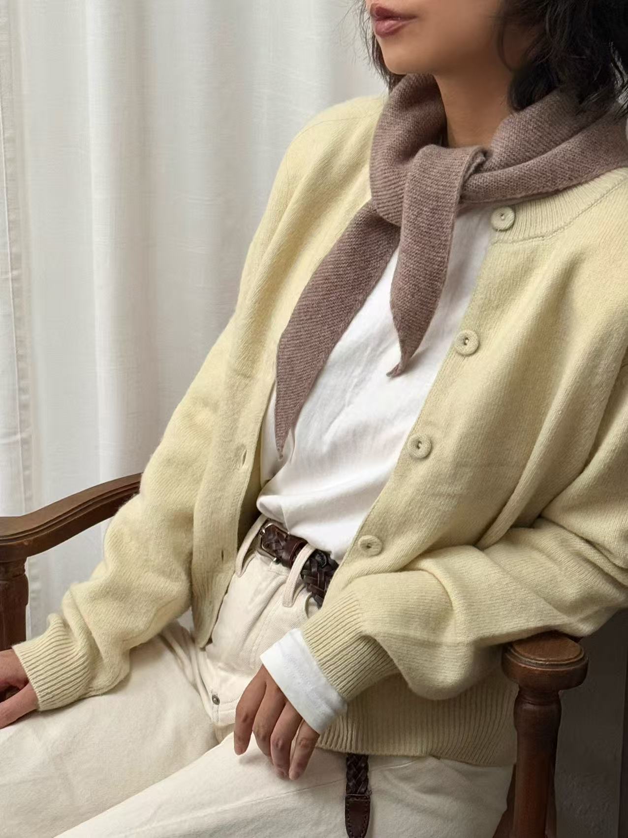 100%wool small triangle scarf