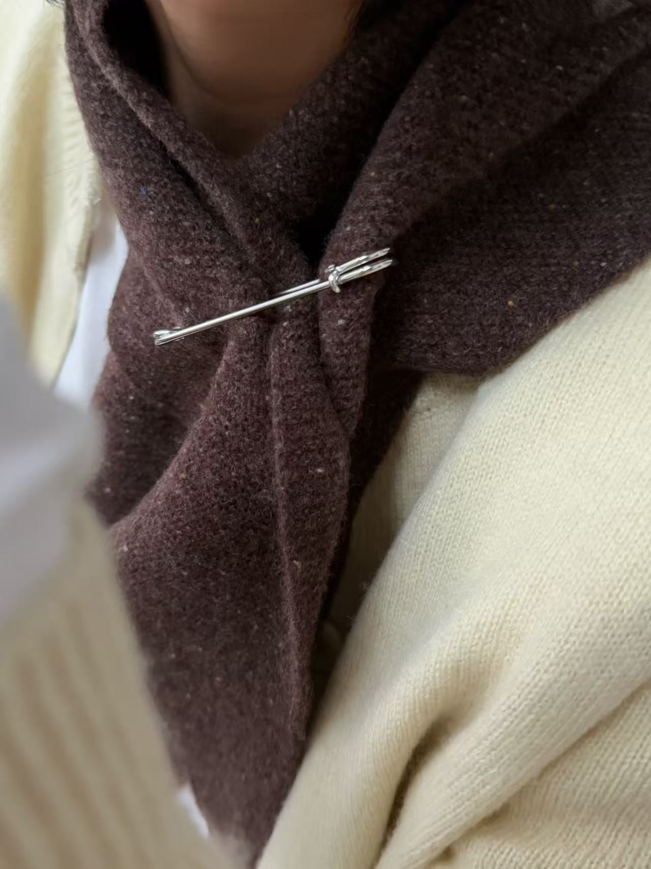 100%wool small triangle scarf