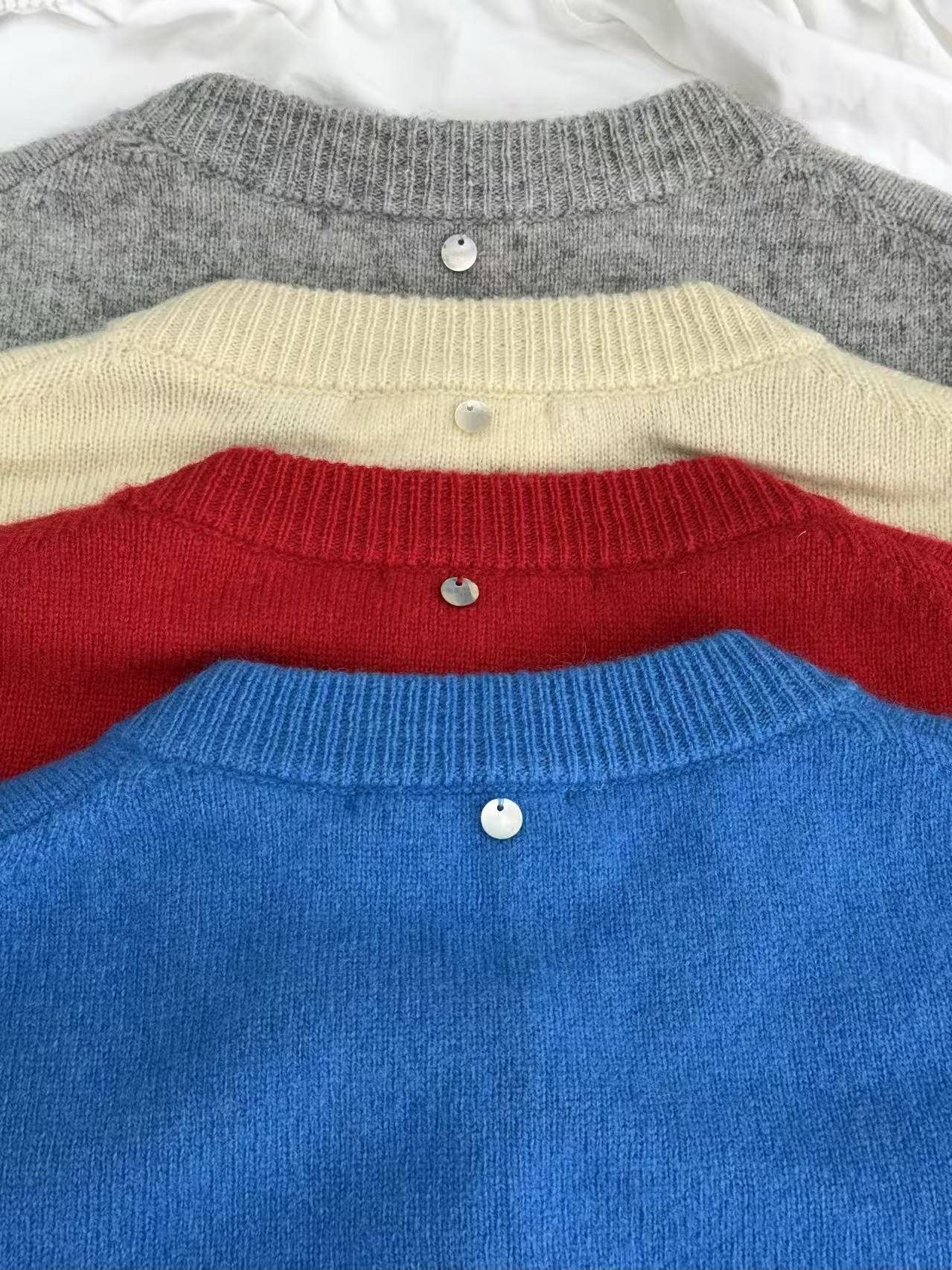 100%wool sweater
