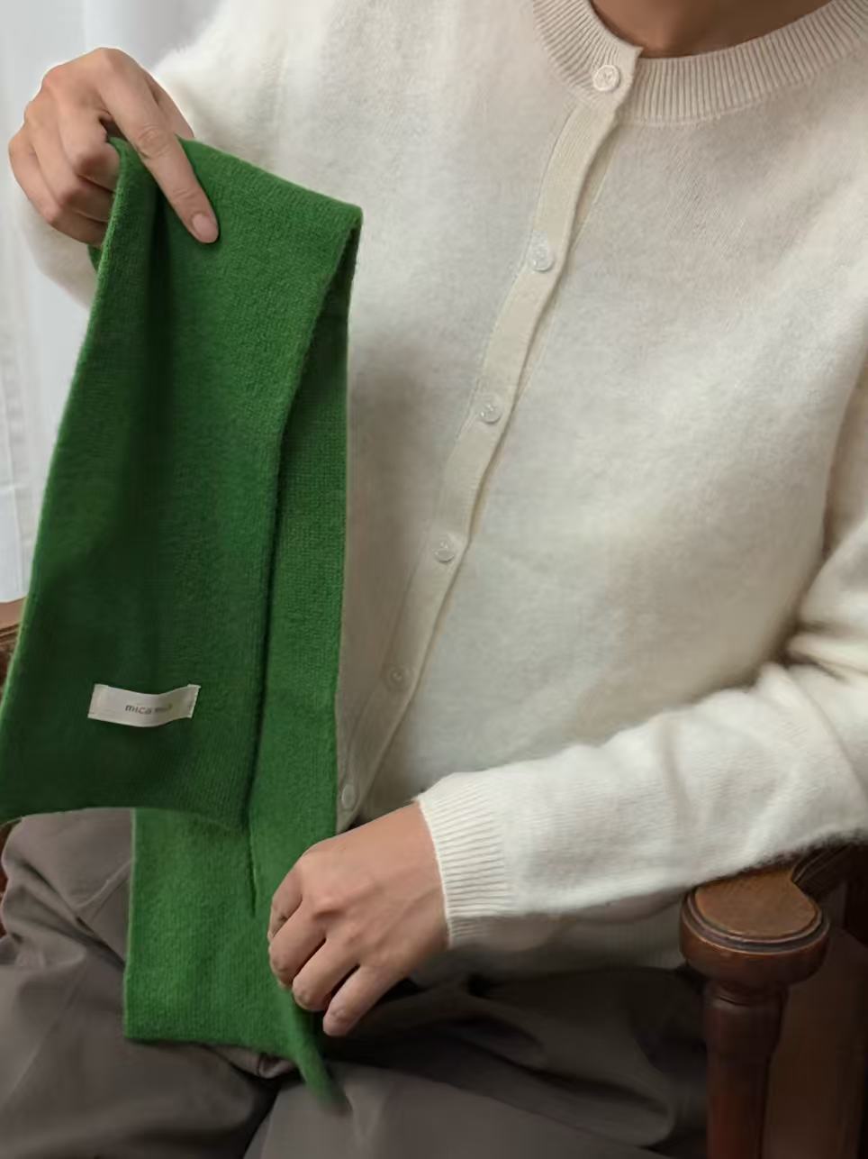 100%wool small scarf