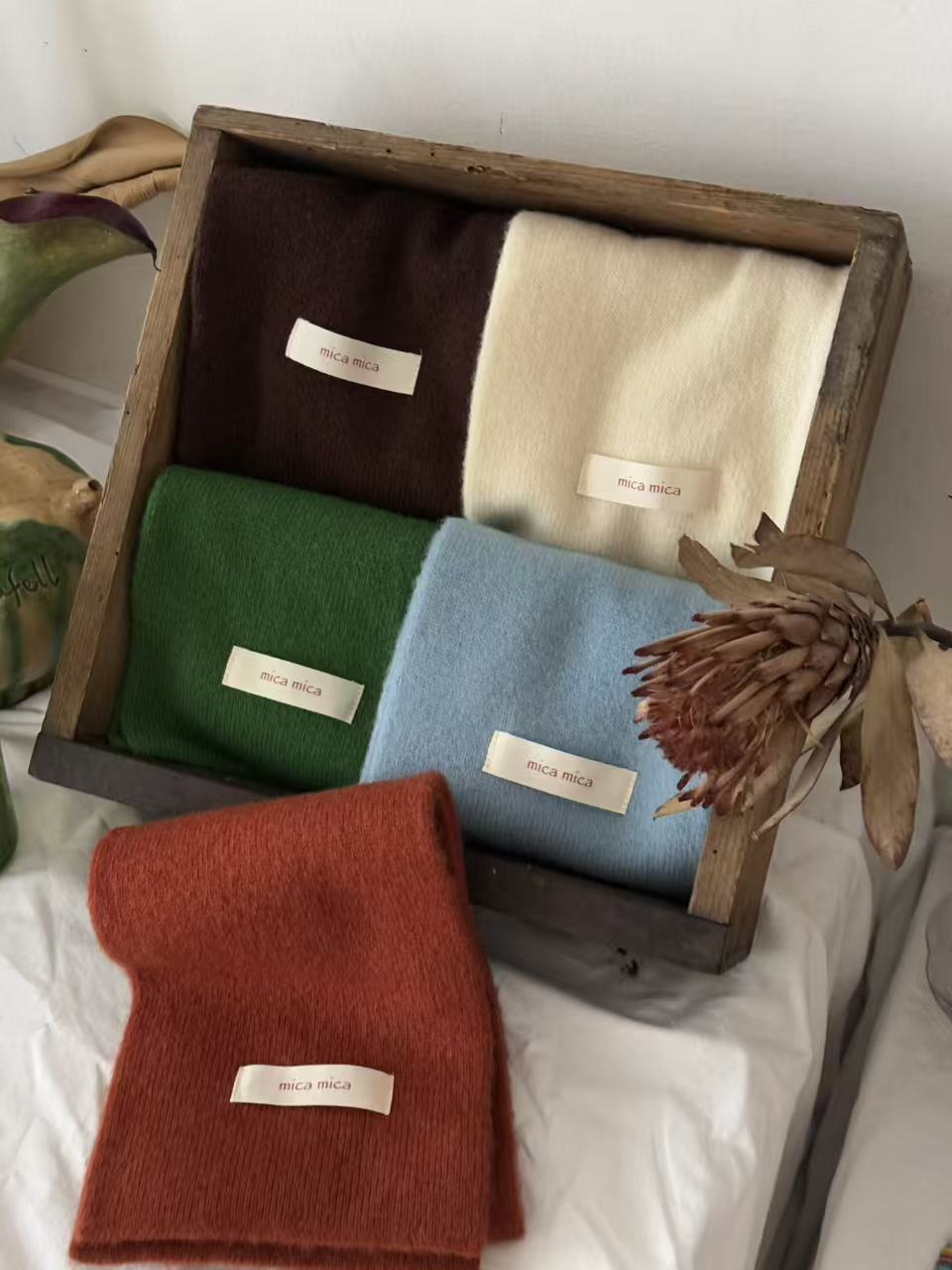 100%wool smaill scarf