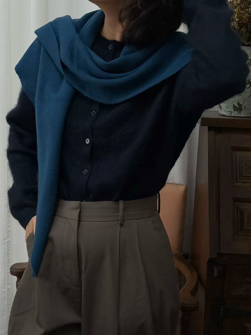 100%long wool sweater