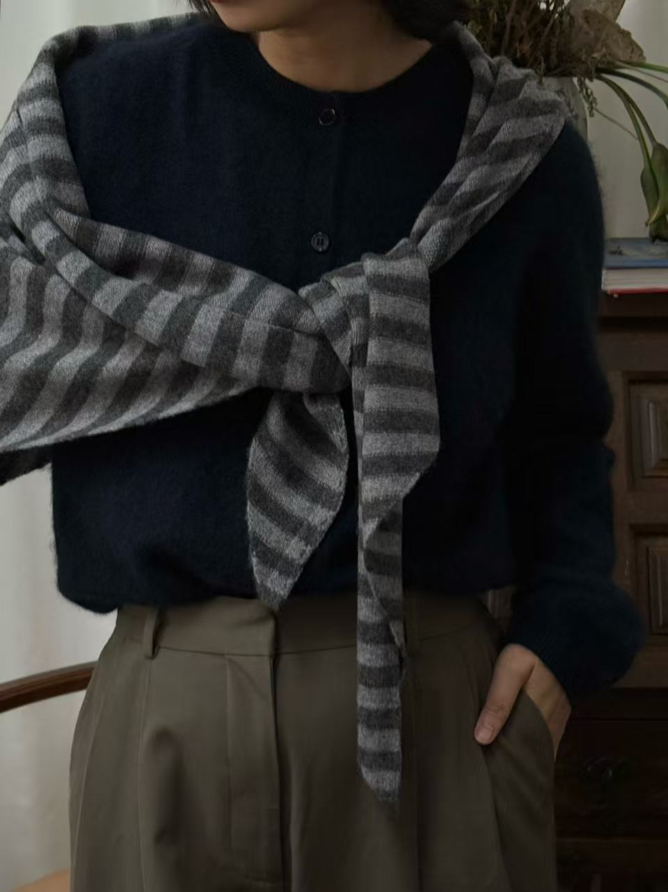 100%wool big triangle scarf