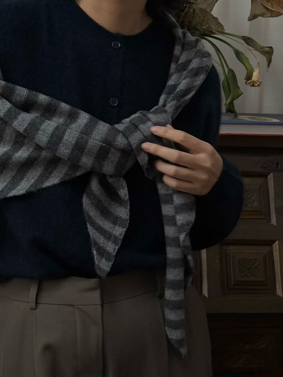 100%wool big triangle scarf