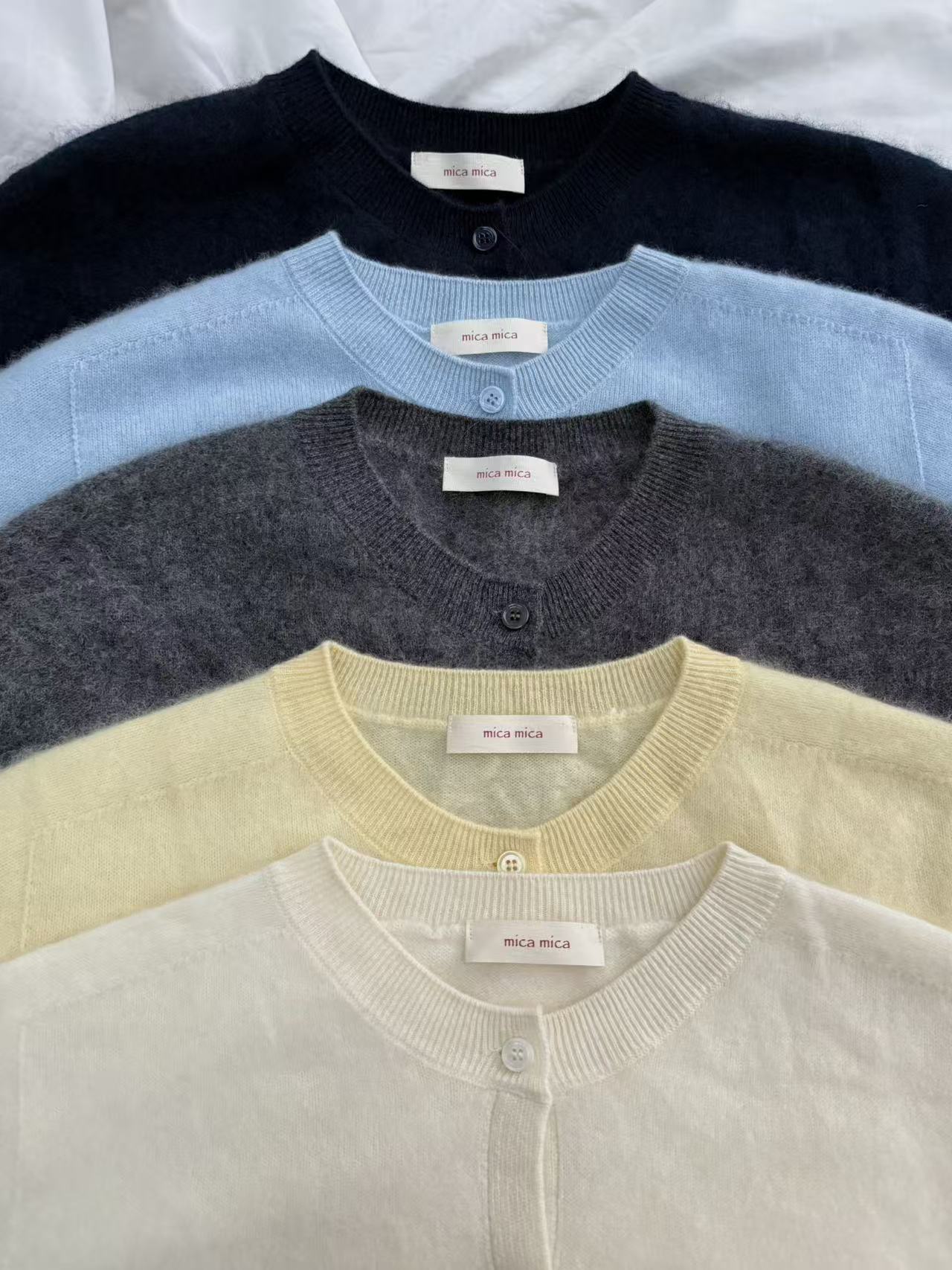 100%long wool sweater