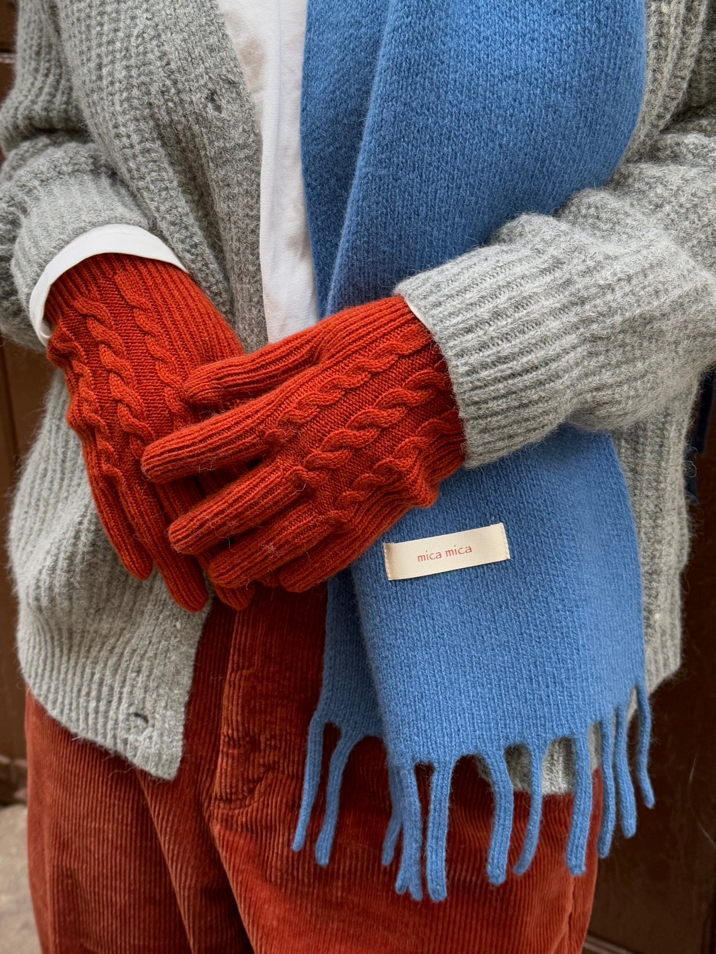 100%wool kintted cardigan