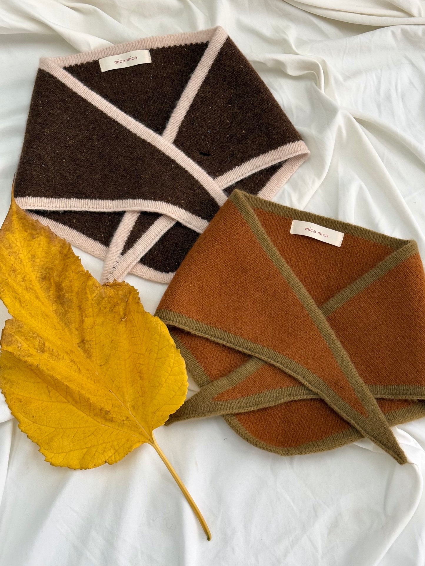 100%wool triangular scarf