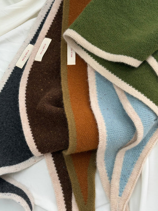 100%wool triangular scarf